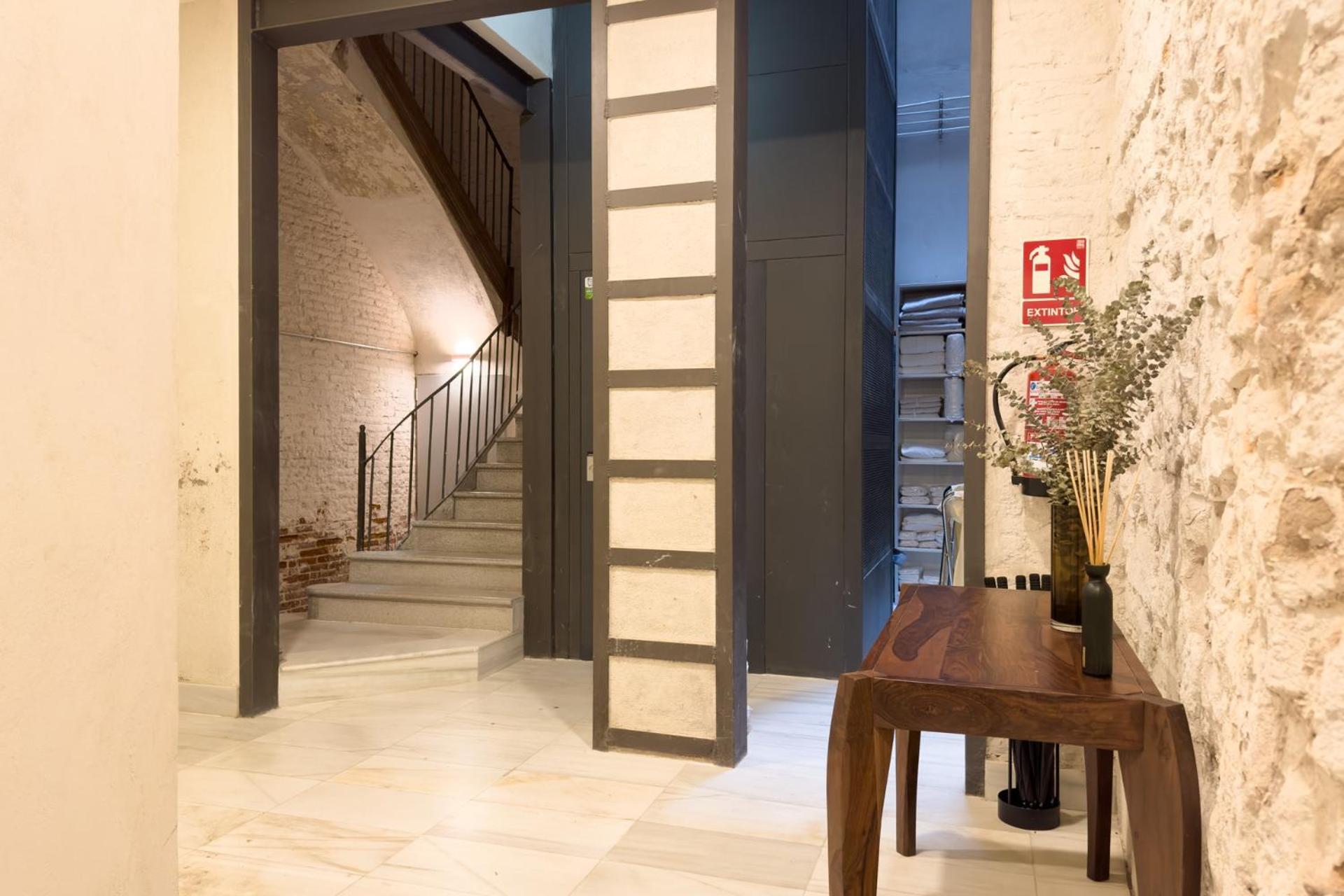 Urbandream Gothic Aartments & Studios Barcelona Exterior photo